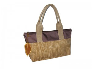 Forest Tote with Leafy Zipper Pull