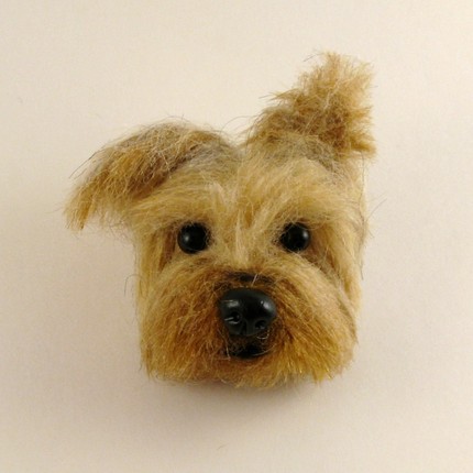 kaysk9s_customfelteddog_brooch kaysk9s_customfelteddog_brooch
