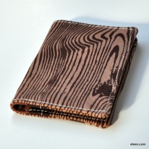 "ID, Please!" folding card case "ID, Please!" folding card case